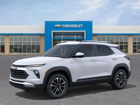 New 2026 Chevrolet TrailBlazer LT w/ Convenience Package image 2