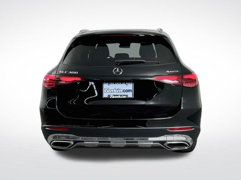 Used 2025 Mercedes-Benz GLC 300 4MATIC image 7
