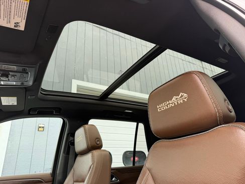 Used 2021 Chevrolet Tahoe High Country AWD/4WD image 8