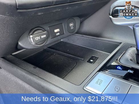 Used 2025 Hyundai Elantra SEL FWD image 47