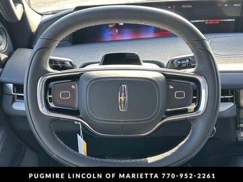 New 2025 Lincoln Navigator Reserve w/ Jet Appearance Package image 28