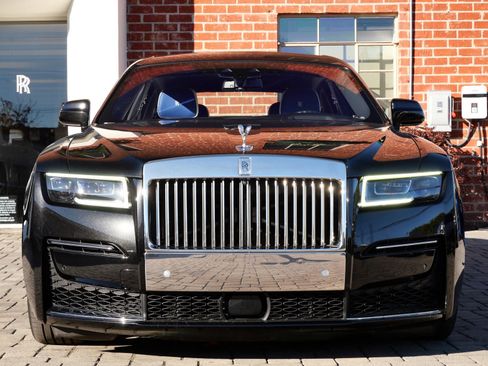 Used 2023 Rolls-Royce Ghost image 5