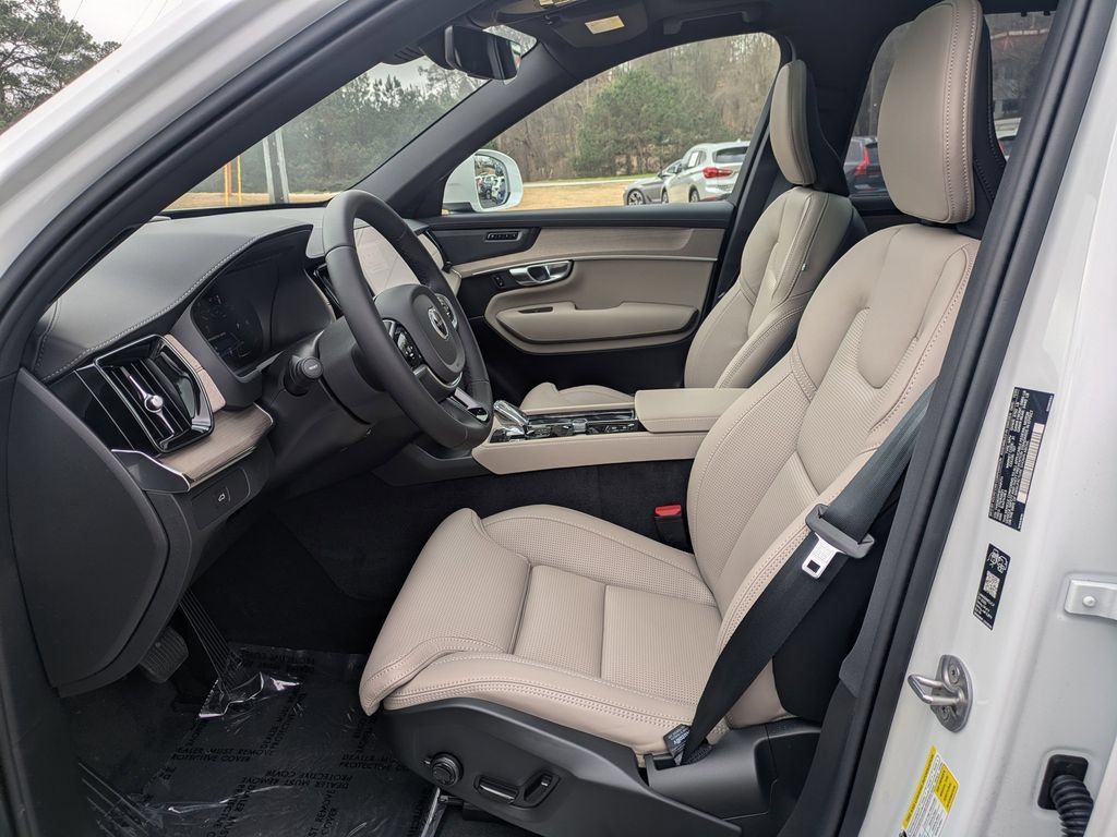 Certified 2026 Volvo XC90 B6 Ultra AWD/4WD image 23