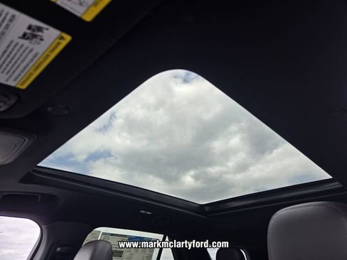 New 2026 Ford Explorer Platinum RWD image 8