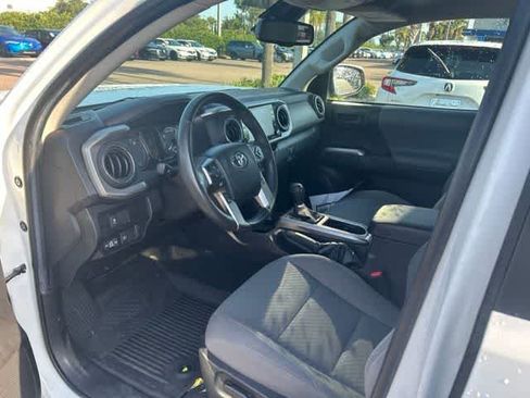 Used 2022 Toyota Tacoma SR5 RWD image 19