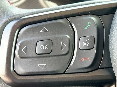 Used 2024 Jeep Wrangler Unlimited Rubicon AWD/4WD image 32