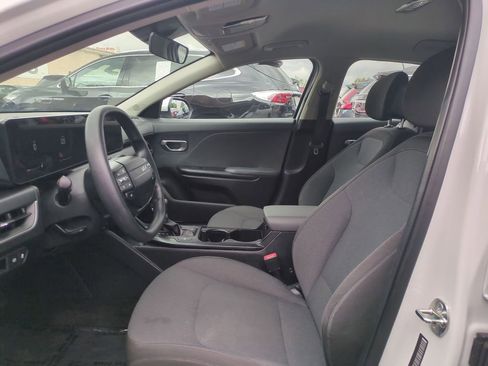 Used 2025 Kia K4 FWD image 23