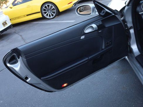 Used 2006 Porsche Boxster S RWD image 22
