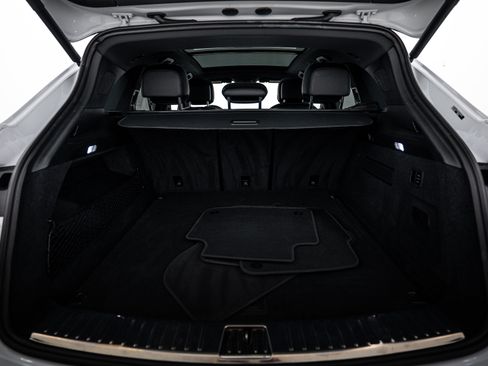 Certified 2025 Porsche Cayenne S image 24