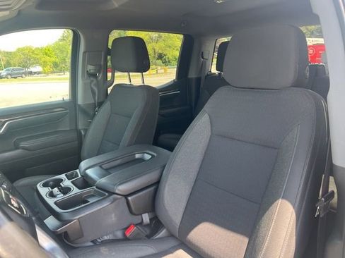 Used 2023 GMC Sierra 1500 Elevation image 12