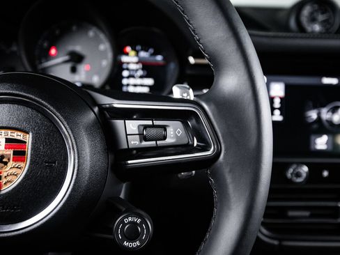 Certified 2025 Porsche Macan S AWD/4WD image 16