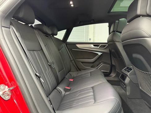 Used 2021 Audi RS 7 Prestige image 42