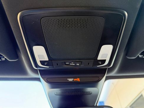 Certified 2025 Honda HR-V Sport image 20