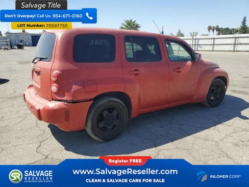 Used 2011 Chevrolet HHR LT image 4