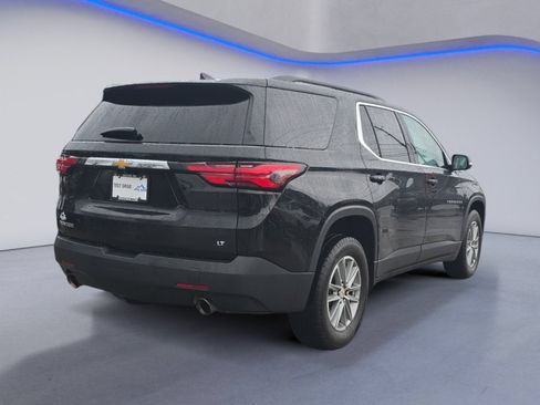Used 2023 Chevrolet Traverse LT FWD image 6