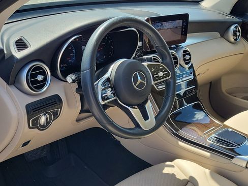 Certified 2022 Mercedes-Benz GLC 300 image 22