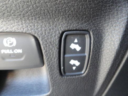 Used 2021 RAM 1500 Big Horn AWD/4WD image 17