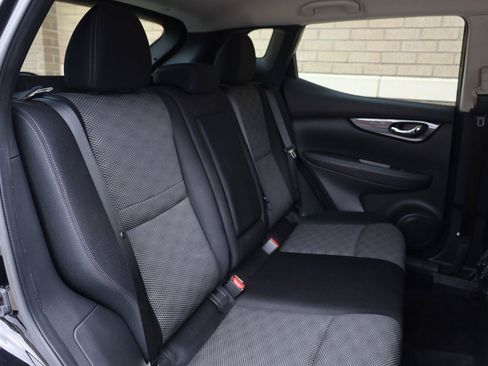 Used 2019 Nissan Rogue Sport SV w/ Technology Package FWD image 25