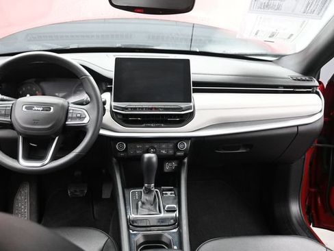 Used 2025 Jeep Compass Limited AWD/4WD image 24