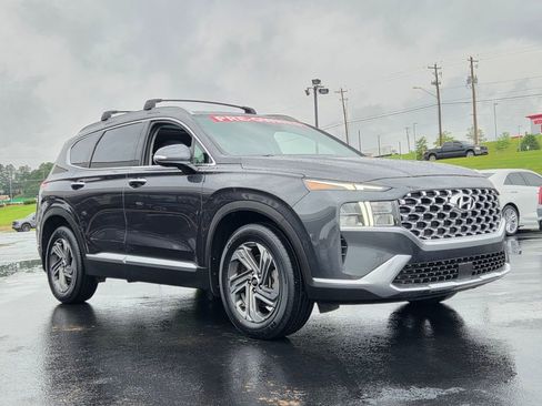 Used 2022 Hyundai Santa Fe SEL w/ Convenience + Premium Package FWD image 4
