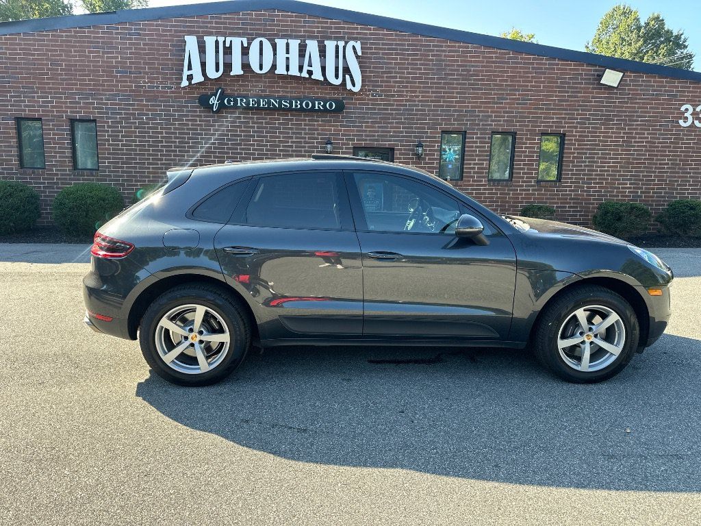 Used 2018 Porsche Macan AWD/4WD image 8