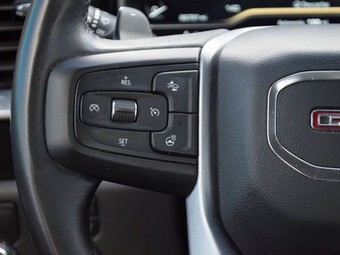 Used 2022 GMC Sierra 1500 SLT w/ SLT Convenience Package image 12