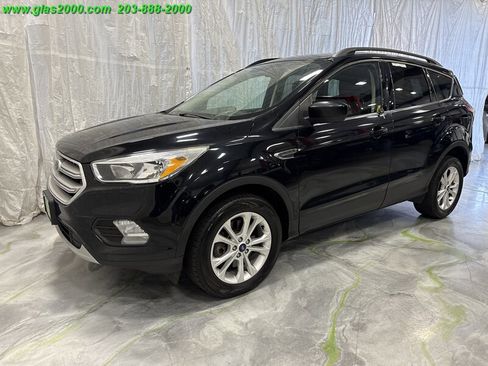 Used 2018 Ford Escape SE image 1
