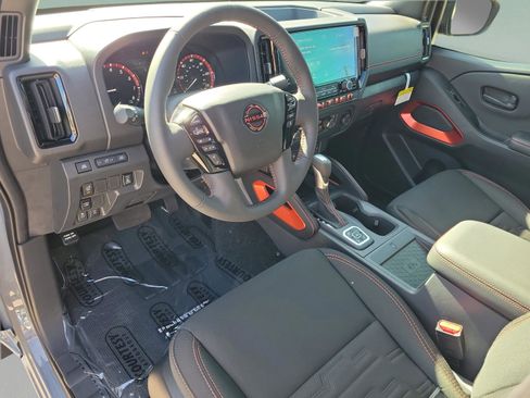 New 2026 Nissan Frontier PRO-4X w/ Pro-4x Convenience Package image 16