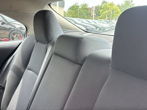 Used 2021 Toyota Corolla LE FWD image 28