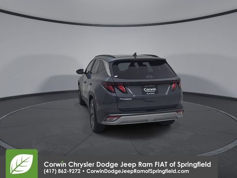 Used 2025 Hyundai Tucson SEL FWD image 12