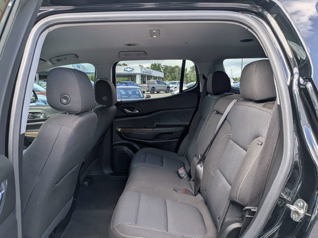 Used 2020 GMC Acadia SLE w/ LPO, Floor Liner Package AWD/4WD image 13