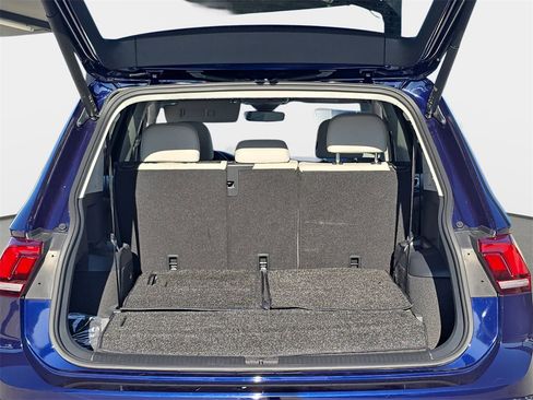 Used 2022 Volkswagen Tiguan SE image 14
