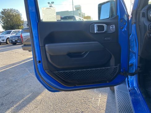 Used 2021 Jeep Wrangler Unlimited Sahara image 13