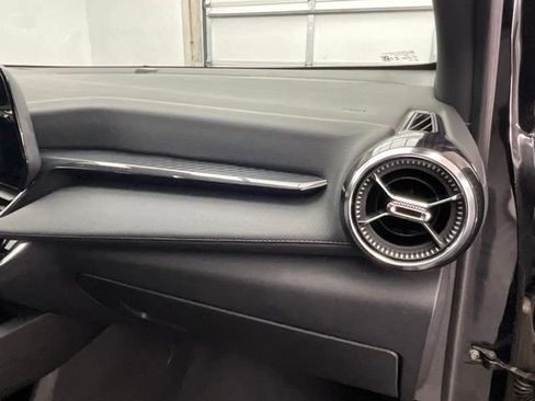 Used 2025 Chevrolet Equinox LT image 11