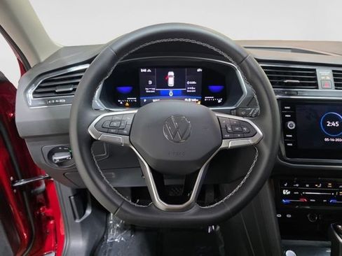Certified 2023 Volkswagen Tiguan SE AWD/4WD image 15