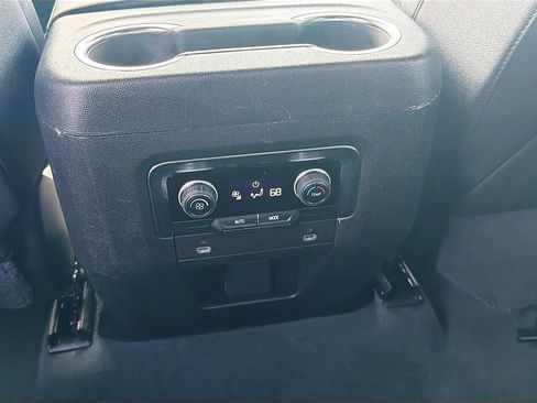 Used 2024 Chevrolet Tahoe LT image 22