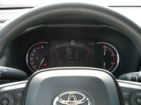 Certified 2025 Toyota RAV4 XLE AWD/4WD image 21