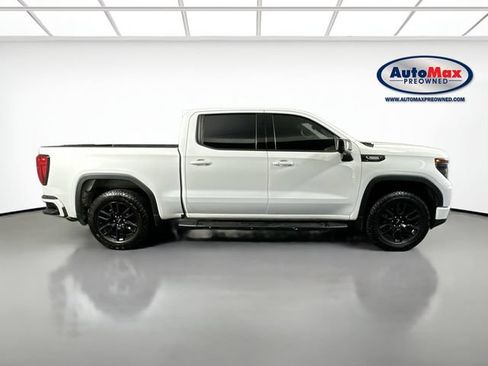 Used 2022 GMC Sierra 1500 Elevation w/ Elevation Premium Package AWD/4WD image 8