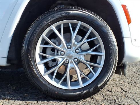 Used 2022 Jeep Grand Cherokee Summit w/ Advanced Protech Group IV image 9