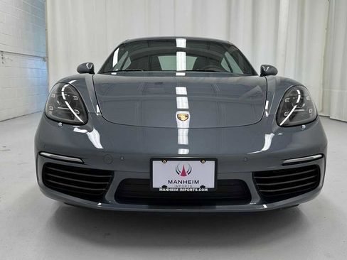 Used 2025 Porsche 718 Cayman image 5