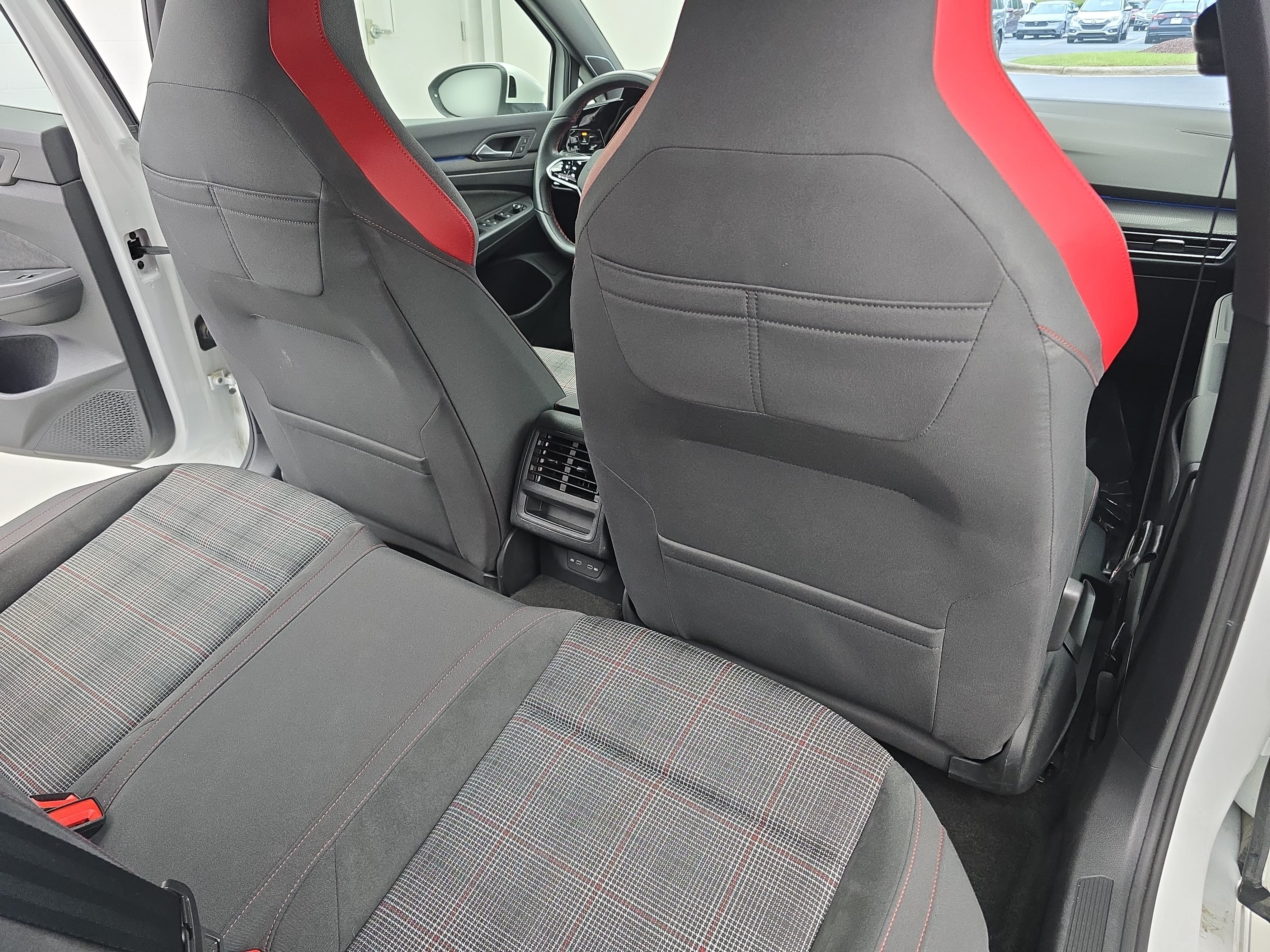 Certified 2024 Volkswagen GTI SE FWD image 11