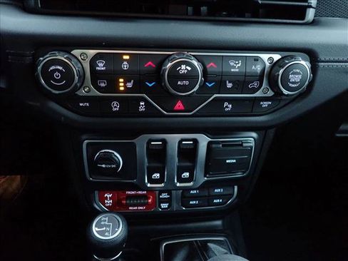 New 2026 Jeep Wrangler Rubicon image 17