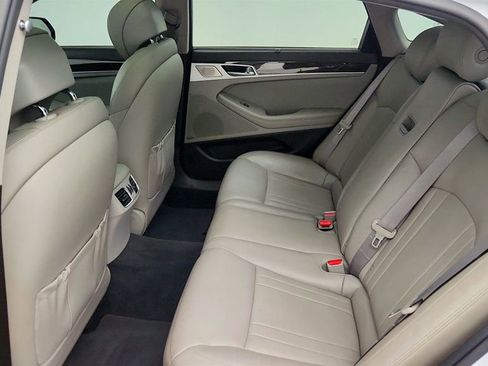 Used 2018 Genesis G80 3.8 w/ Option Group 02 image 22