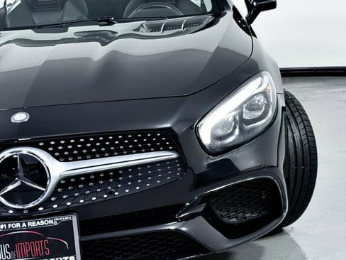 Used 2017 Mercedes-Benz SL 550 image 6