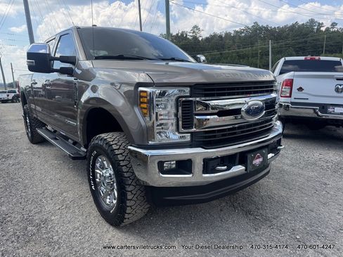 Used 2018 Ford F250 XLT w/ XLT Premium Package AWD/4WD image 4