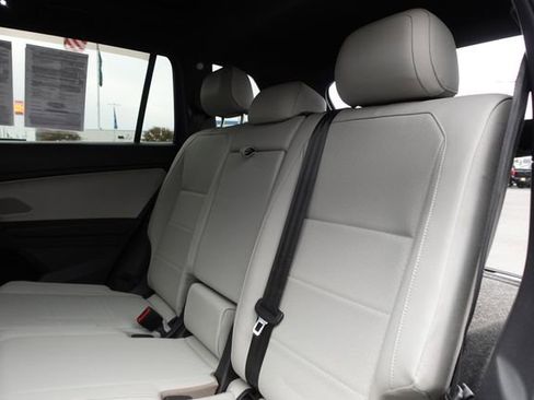 Used 2019 Volkswagen Tiguan SEL R-Line image 26