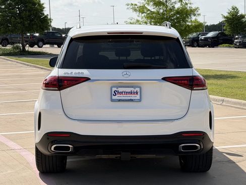 Used 2021 Mercedes-Benz GLE 350 4MATIC w/ AMG Line Exterior image 5