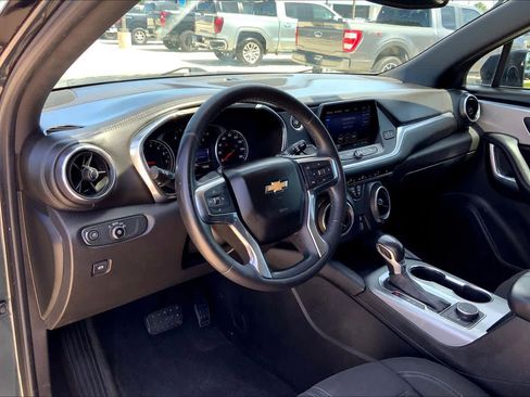 Used 2019 Chevrolet Blazer LT image 16