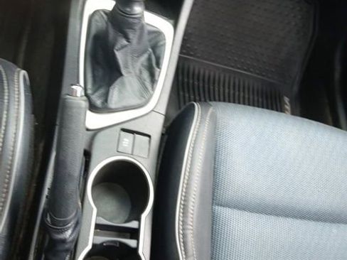 Used 2015 Toyota Corolla S image 35