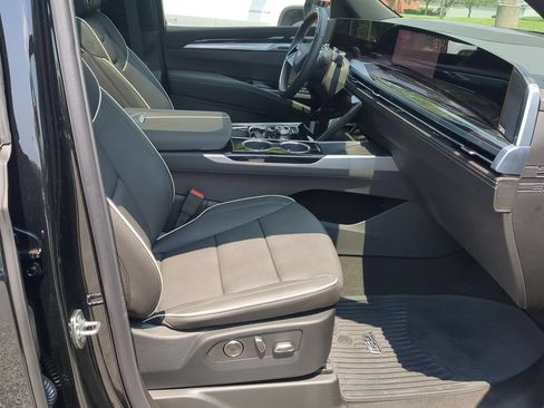 Used 2026 Cadillac Escalade Sport w/ Touring Package AWD/4WD image 29